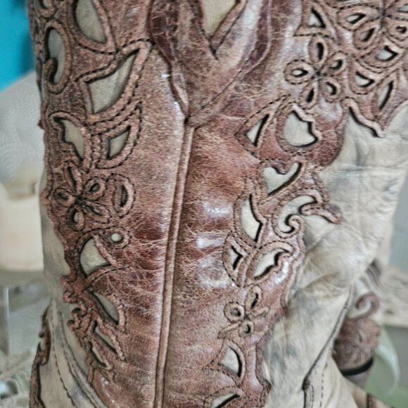 Corral Handcrafted Womens Boots - Picture 2 of 7